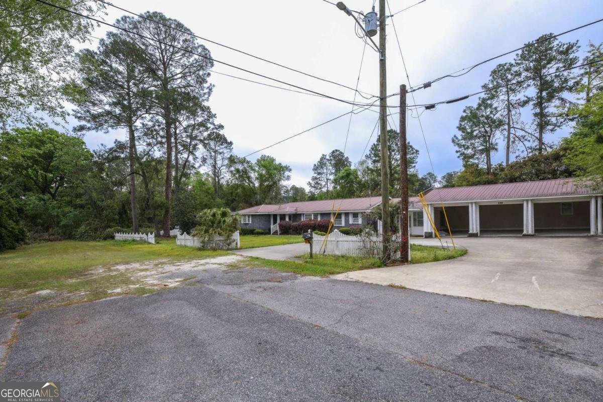 1100 Atlantic Avenue Waycross - 32