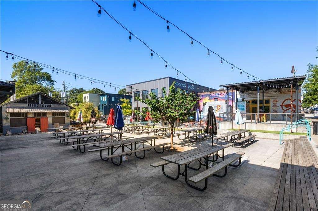 562 Formwalt Street Atlanta - 17