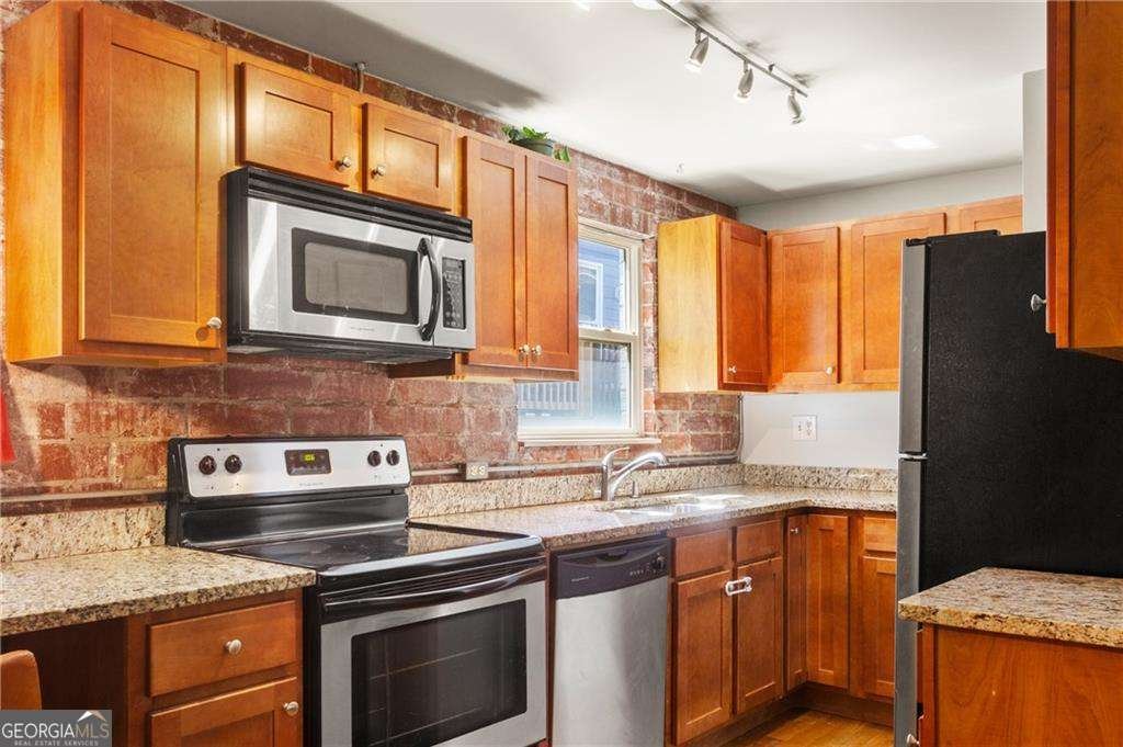562 Formwalt Street Atlanta - 4