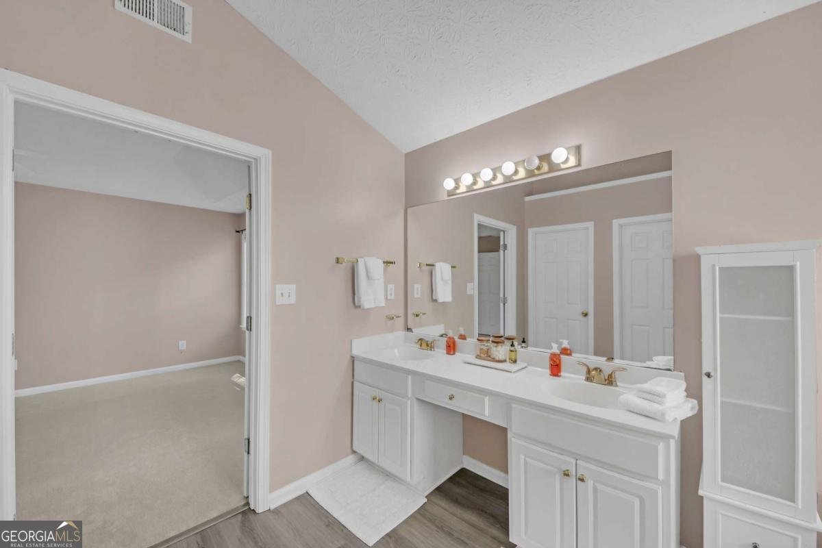 2983 Bancroft Glen Kennesaw - 33