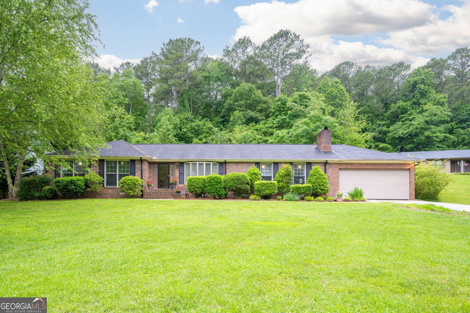 110 Pinewood Way Dalton - 1