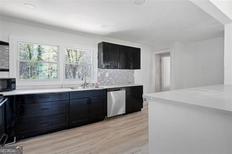 3042 PEEK Road Atlanta - 14