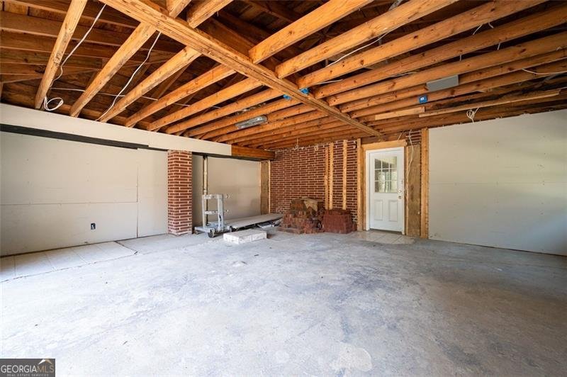 3042 PEEK Road Atlanta - 31