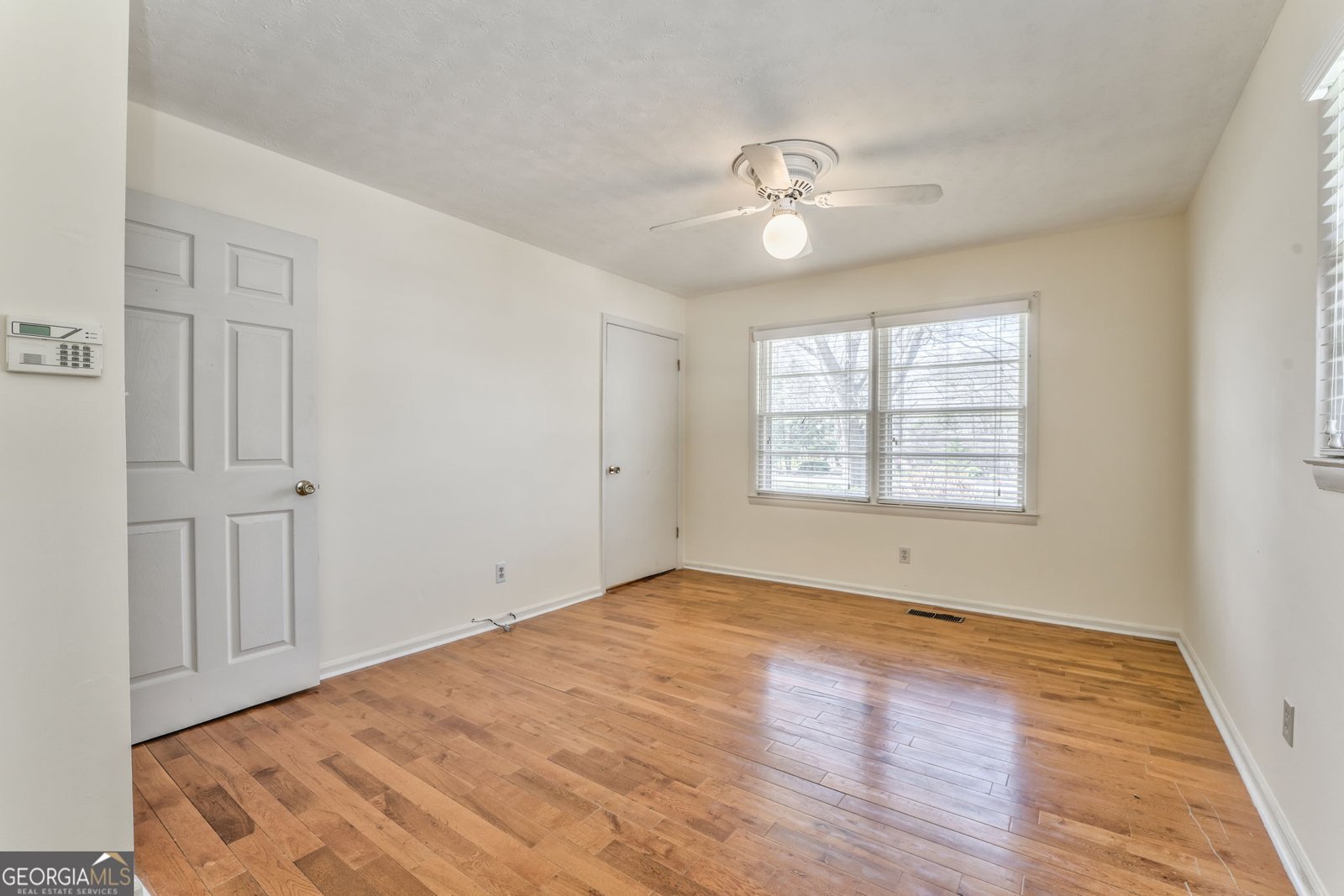 800 College Drive Cedartown - 33