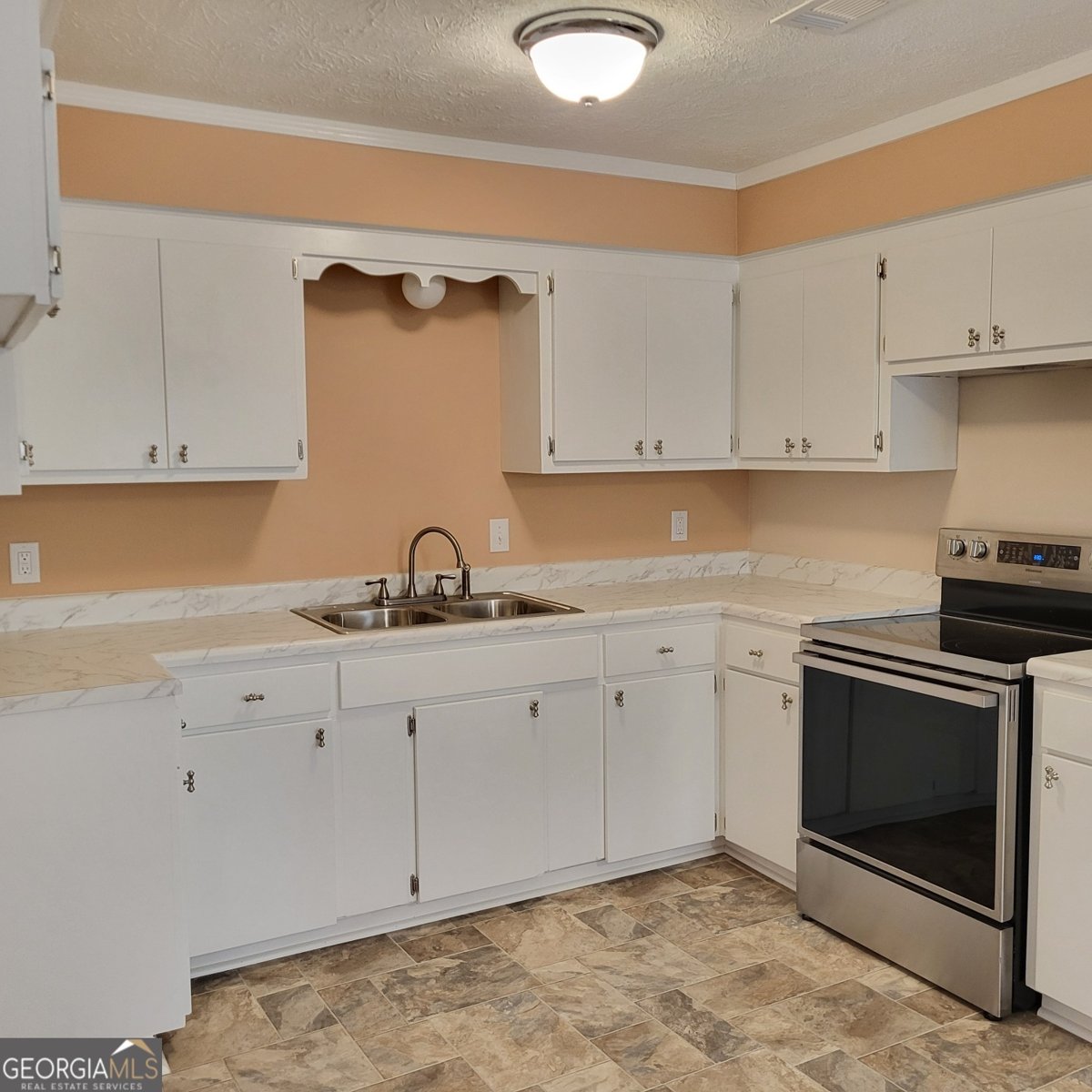 317 Martin Luther King Drive Valley - 8