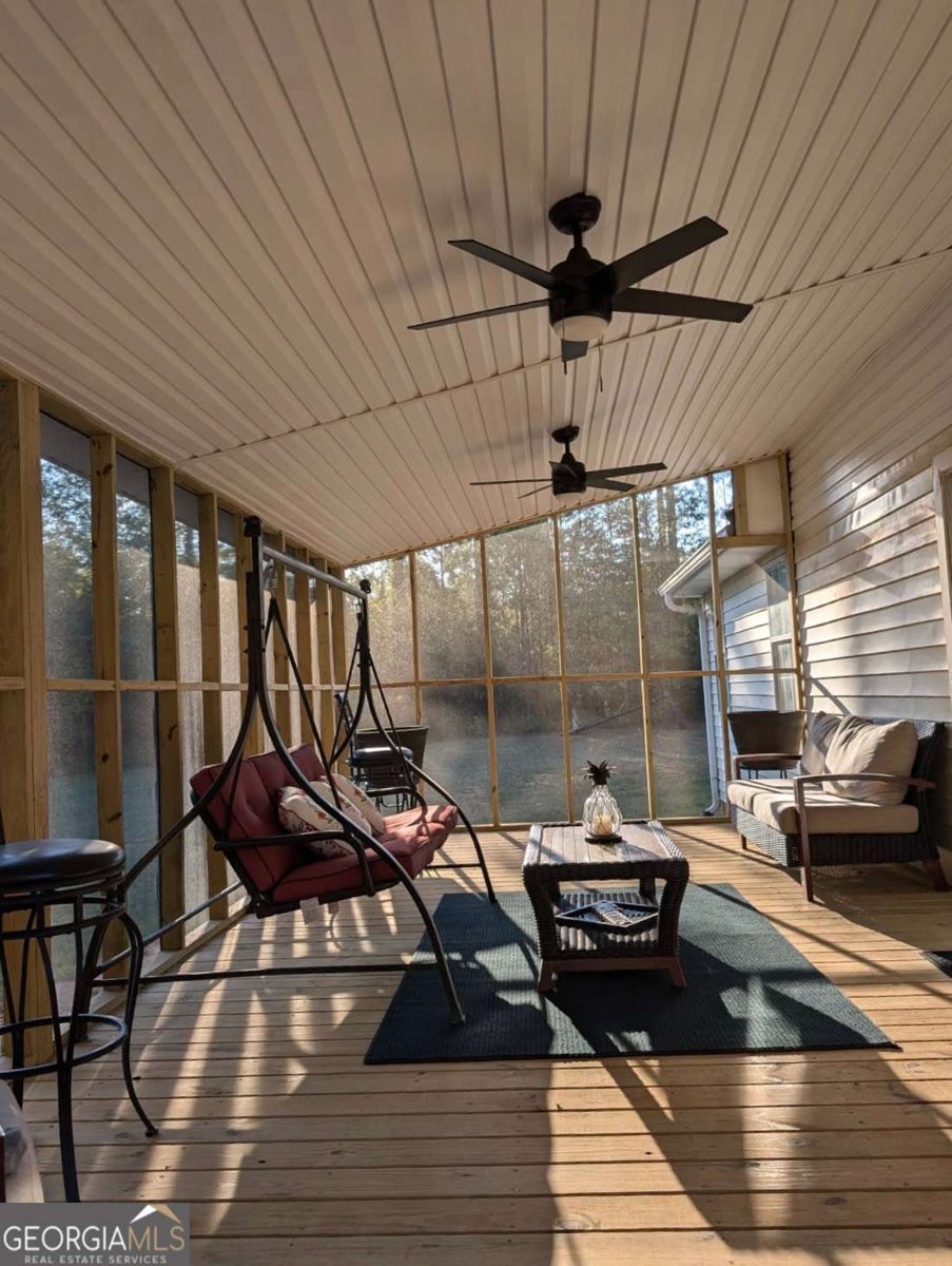 694 Highway 18 Molena - 22