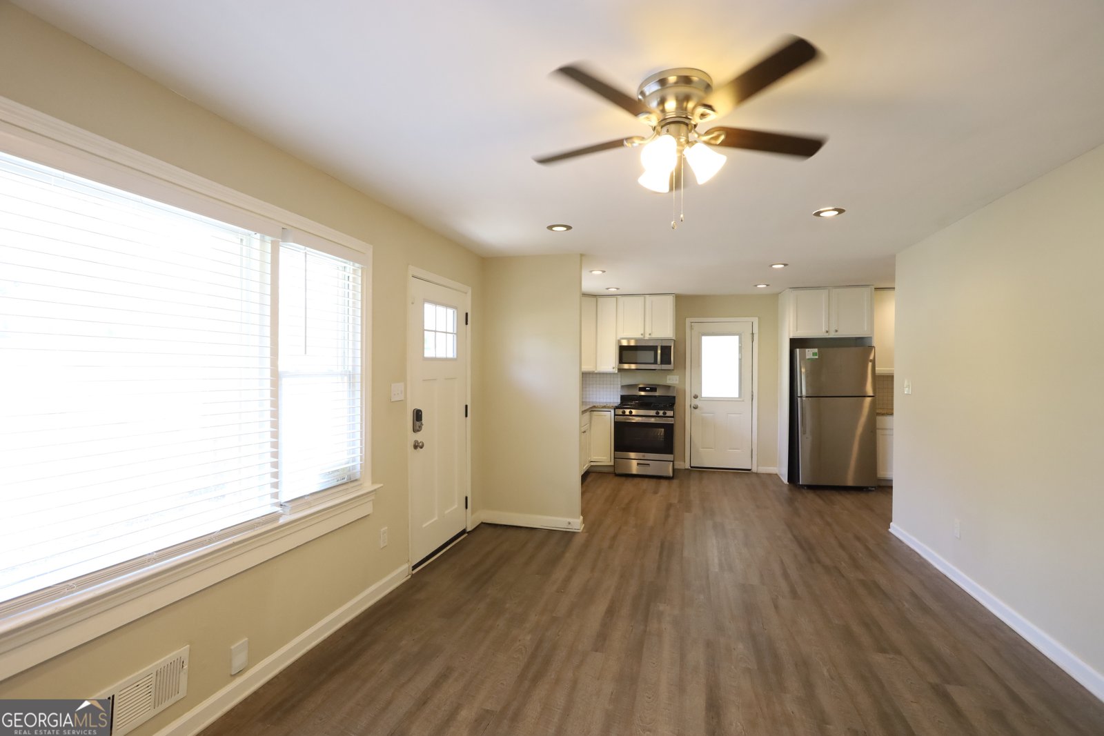 2823 Horse Shoe Drive Atlanta - 3