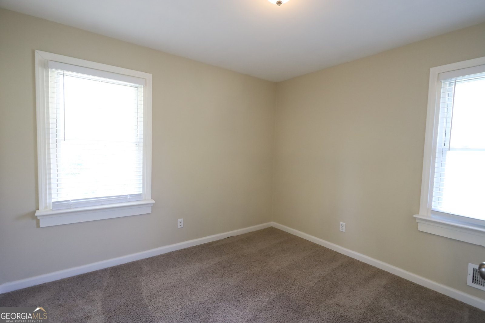 2823 Horse Shoe Drive Atlanta - 6