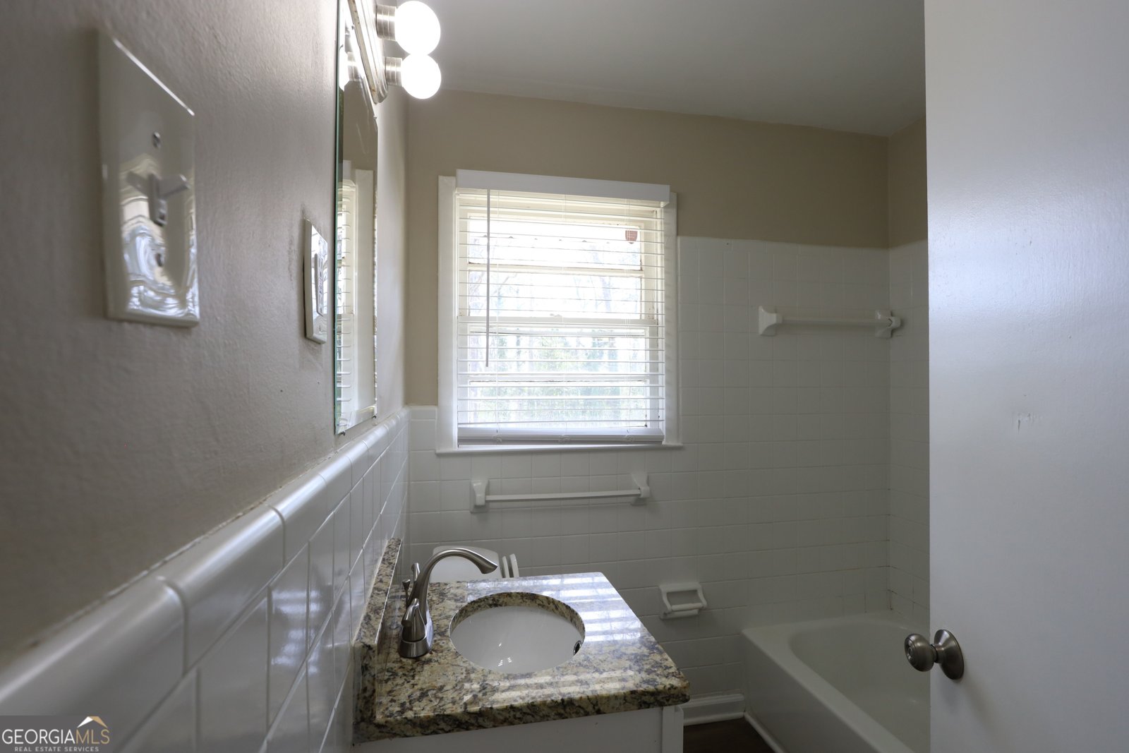 1751 Woodsloe Drive Decatur - 7