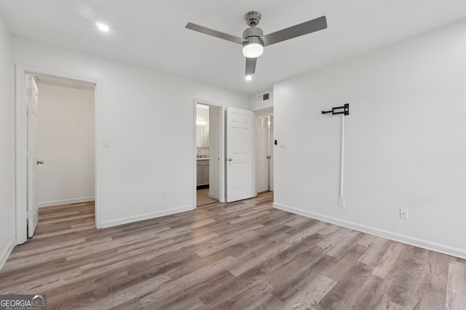 554 McGill Place Atlanta - 19