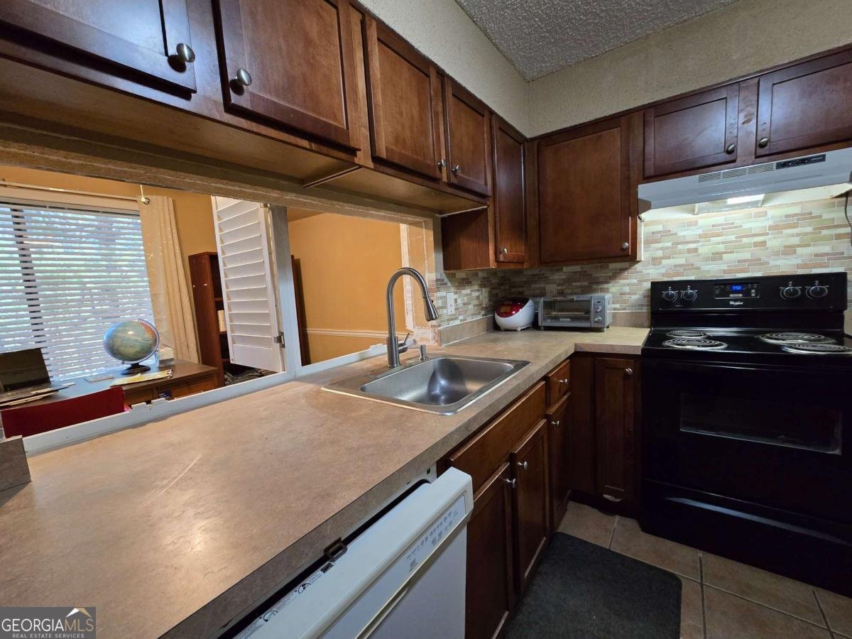 315 Seasons Parkway Norcross - 11