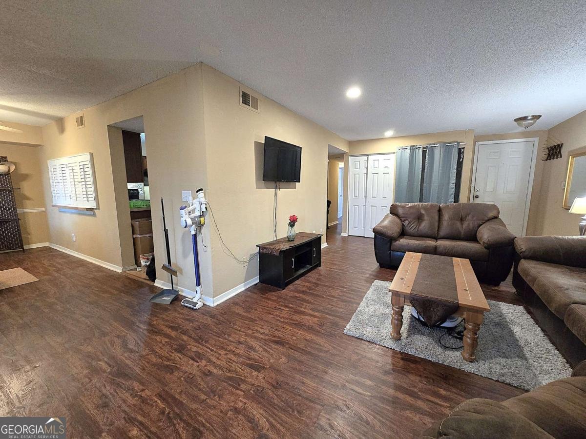 315 Seasons Parkway Norcross - 4
