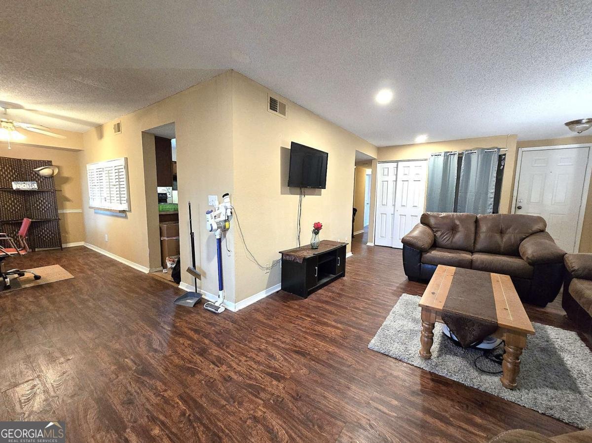 315 Seasons Parkway Norcross - 6