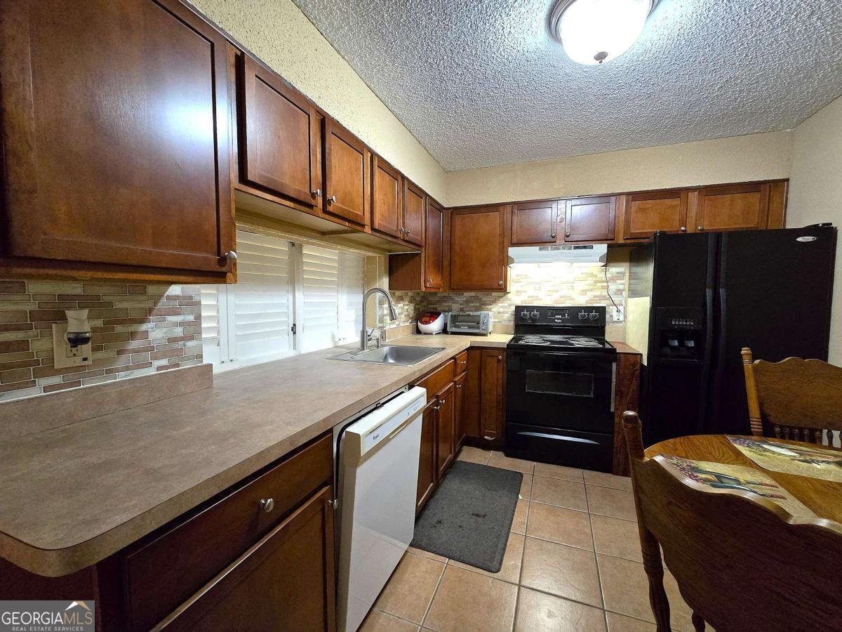 315 Seasons Parkway Norcross - 9