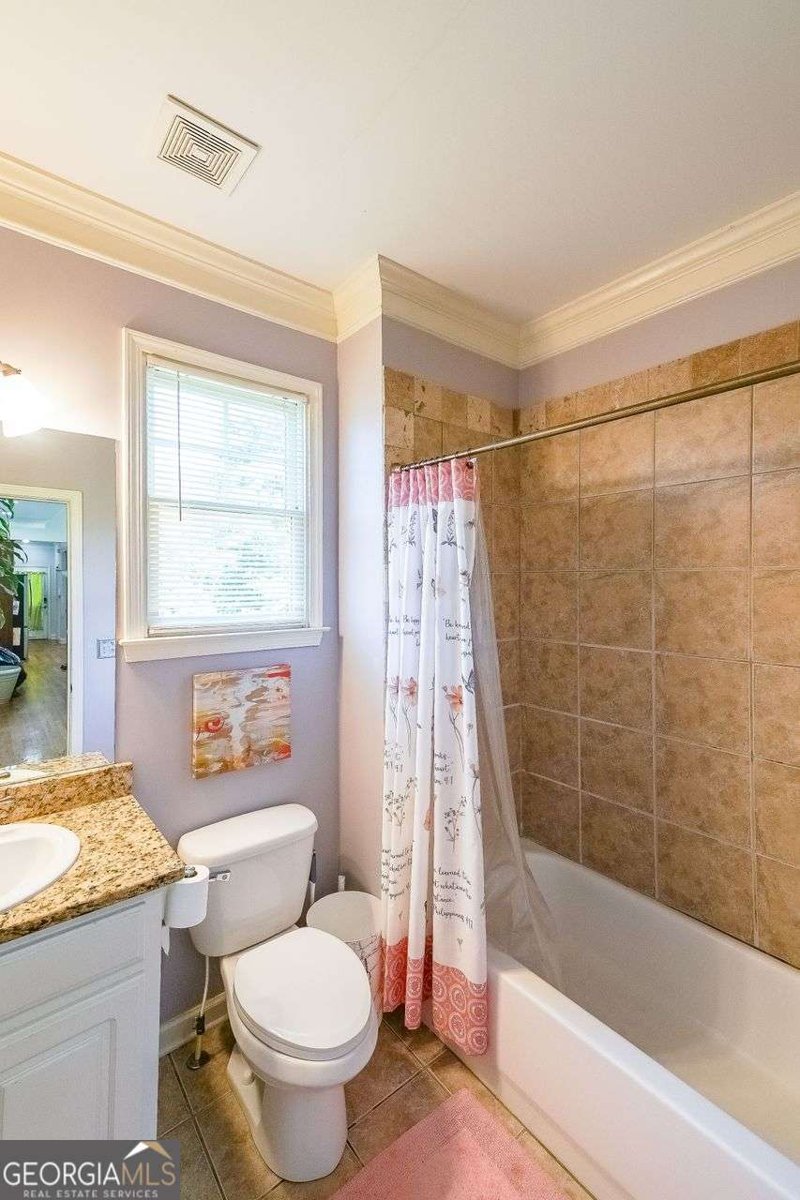 4408 MEADOWWOOD Drive Loganville - 18