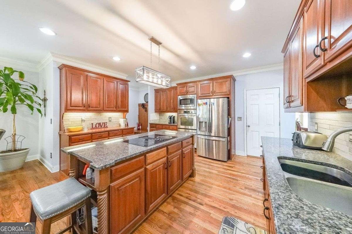 4408 MEADOWWOOD Drive Loganville - 5