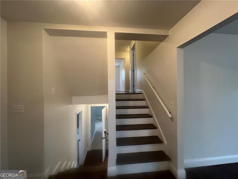 920 JAMES Court Marietta - 19