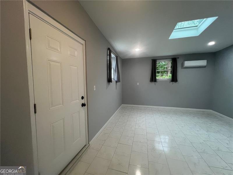 920 JAMES Court Marietta - 24