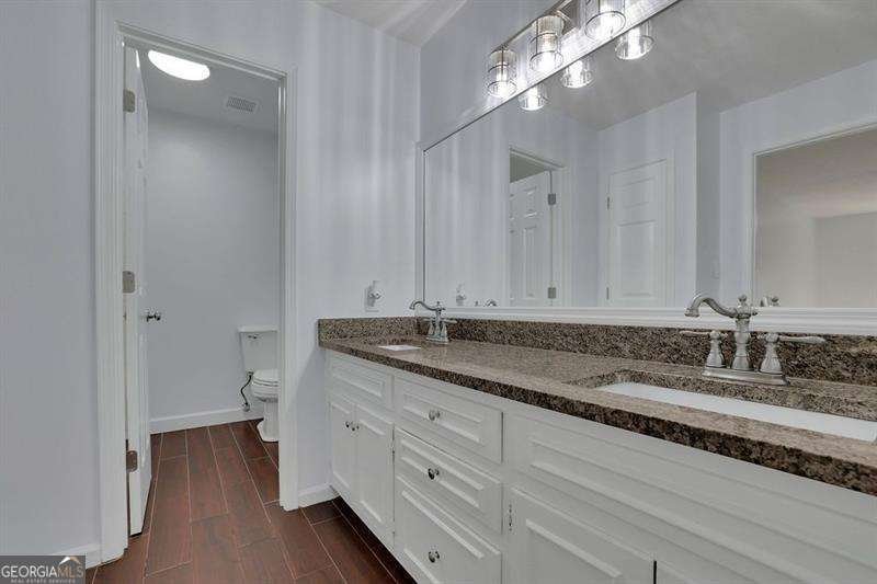 9415 MARTIN Road Roswell - 24