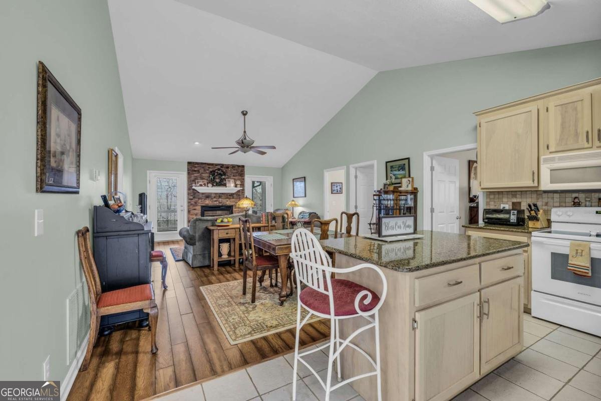 688 Mcridge Road Hiawassee - 23