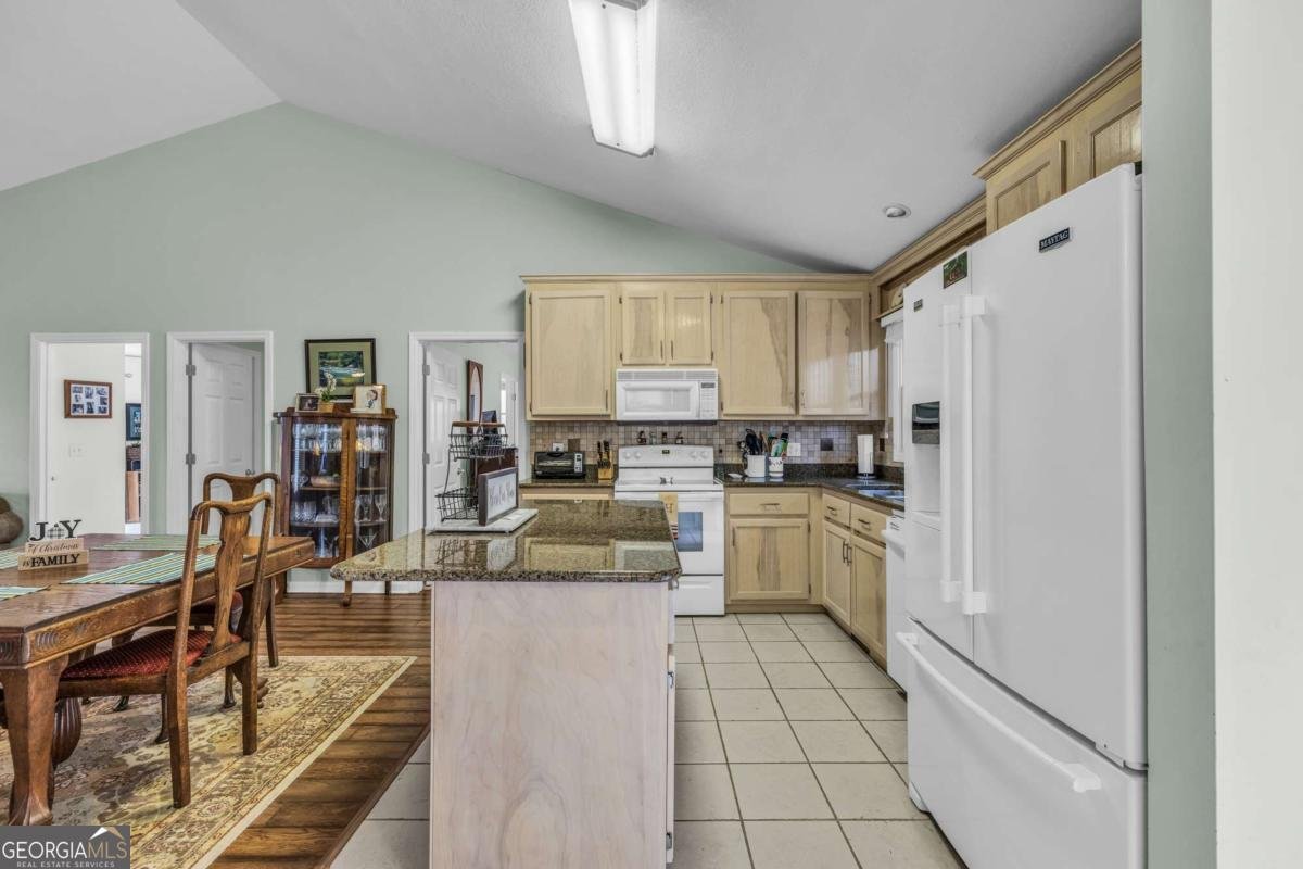 688 Mcridge Road Hiawassee - 24