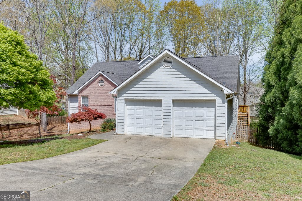 1545 Smoke Hill Drive Hoschton - 2