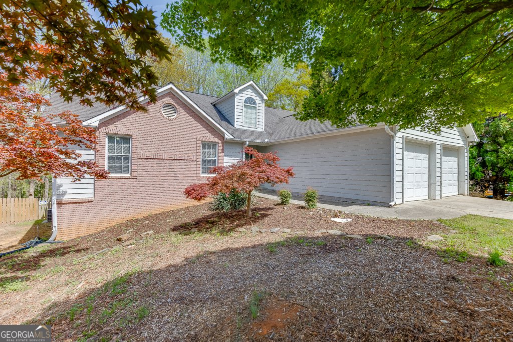 1545 Smoke Hill Drive Hoschton - 3
