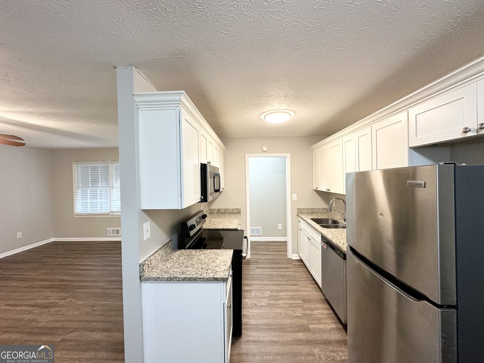 6635 Hidden Brook Trail South Fulton - 6
