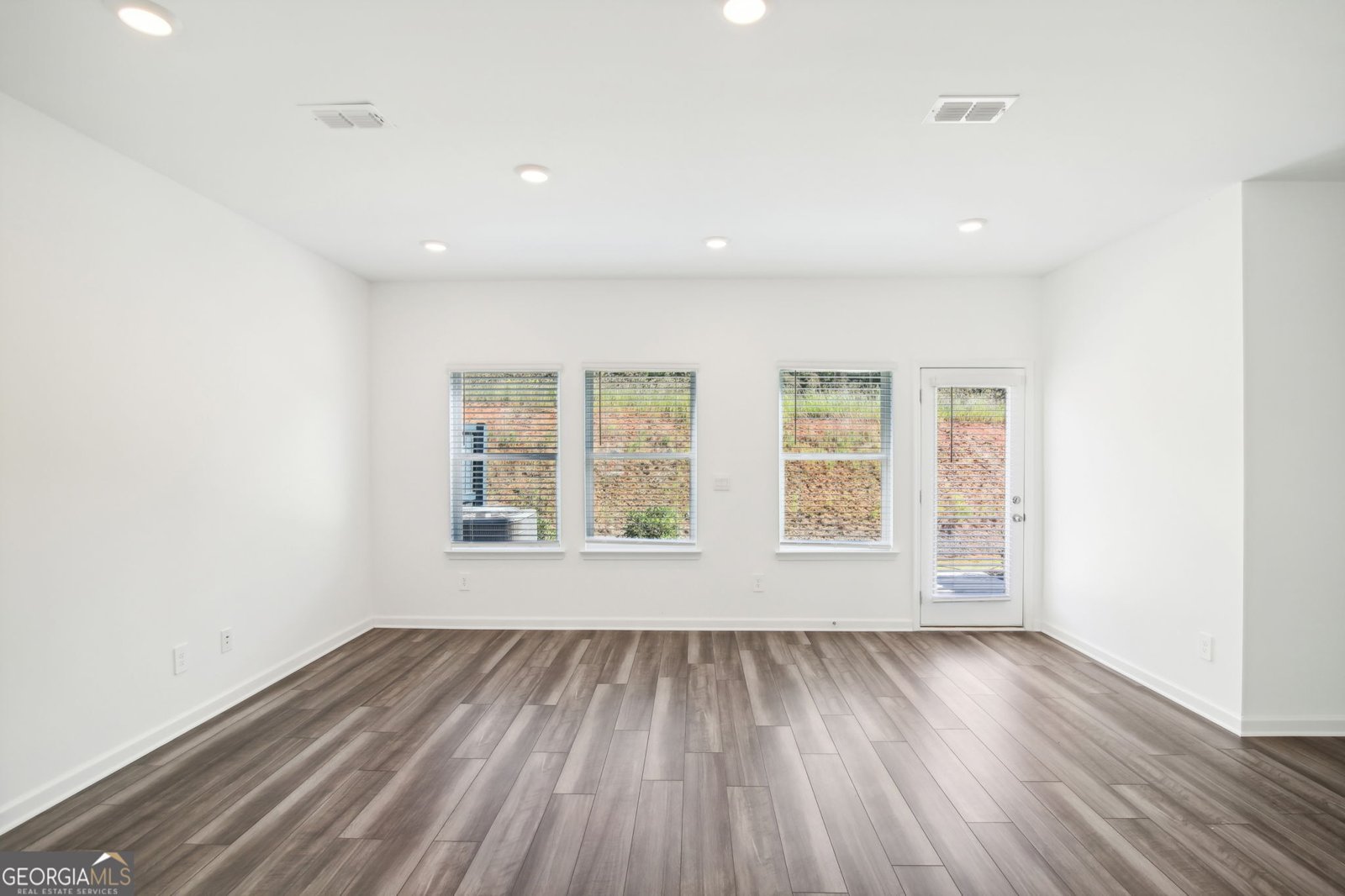 348 White Tail Road Stockbridge - 8
