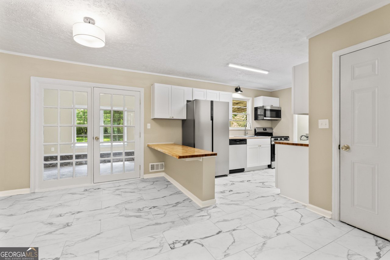 308 Elizabeth Lane Griffin - 4