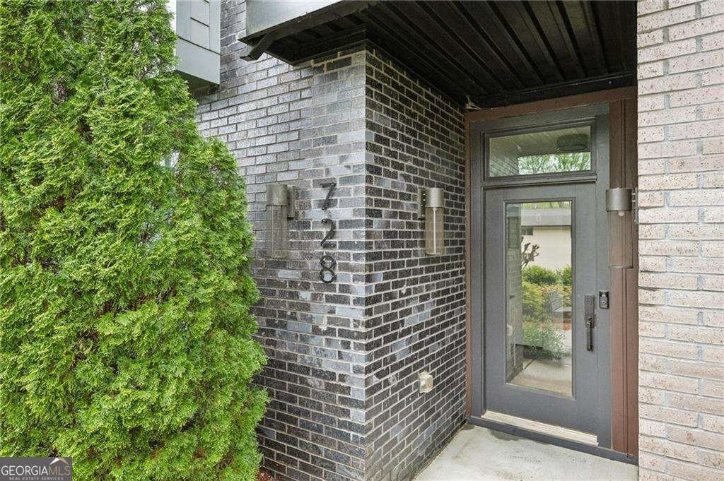 728 Oakview Road Decatur - 4