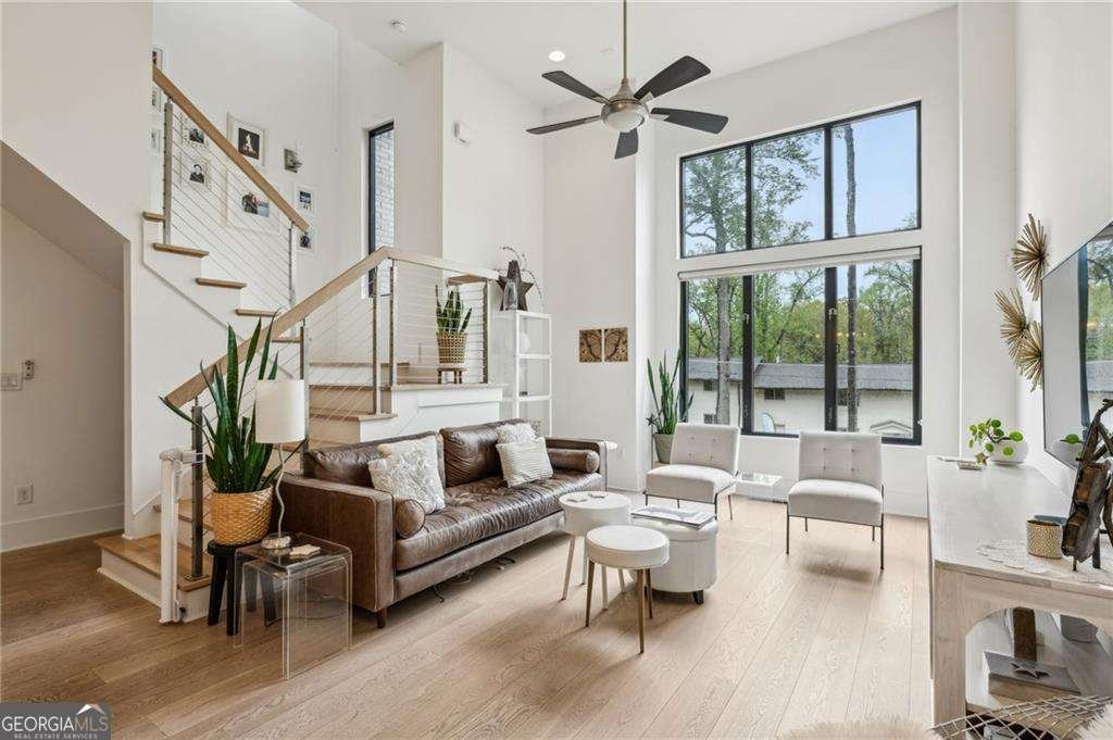 728 Oakview Road Decatur - 8