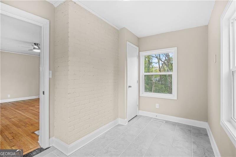 1910 THOMPSON Avenue East Point - 16