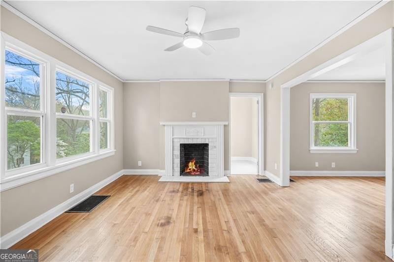 1910 THOMPSON Avenue East Point - 3