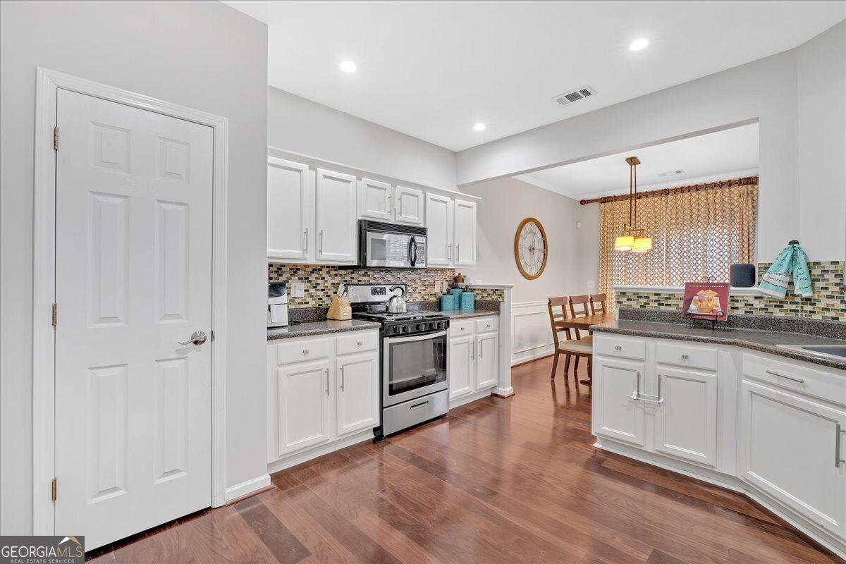 1929 Lake Heights Circle Kennesaw - 11