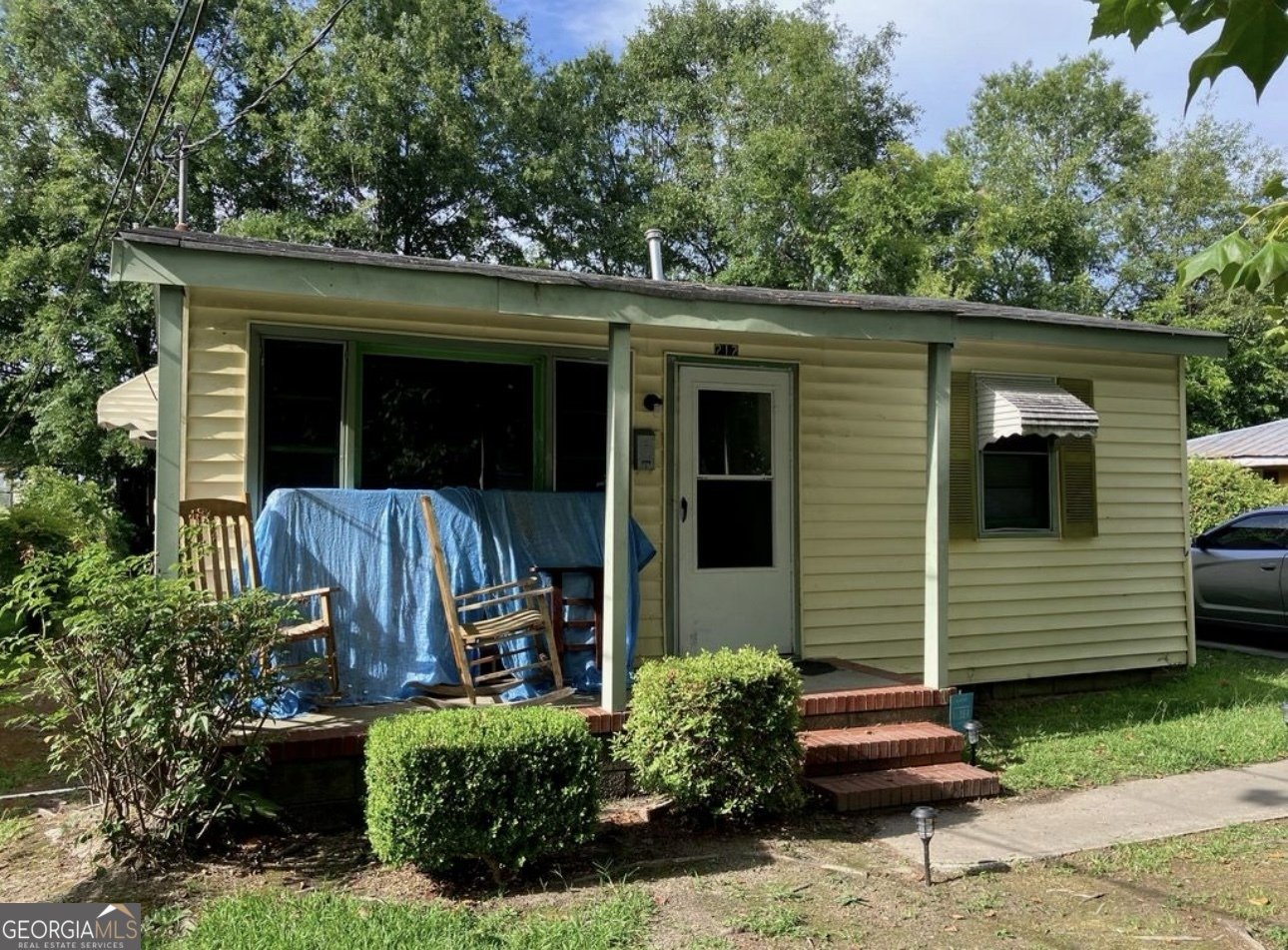 212 Whitehead Street Thomson - 1