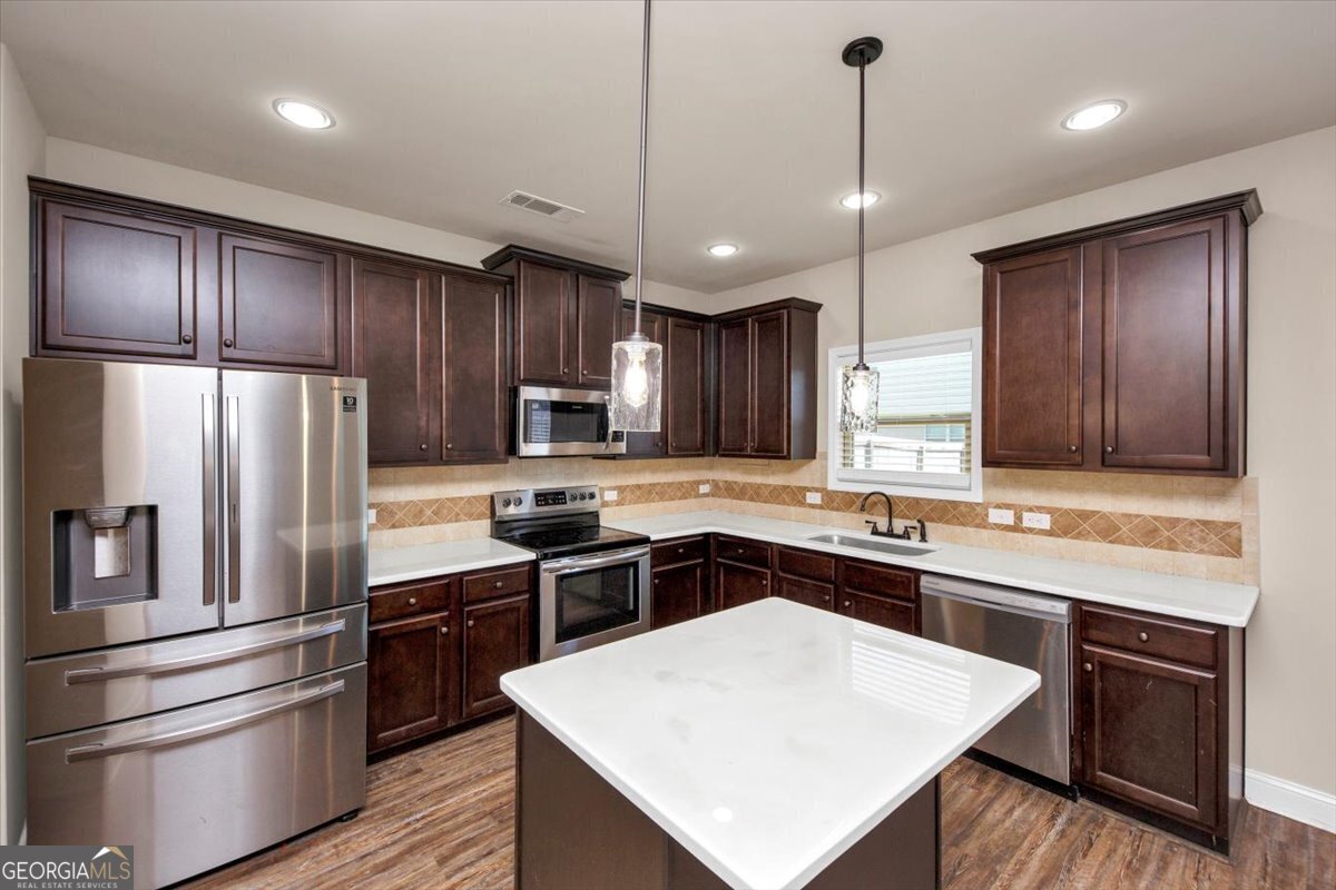 2375 Walker Drive Hampton - 18