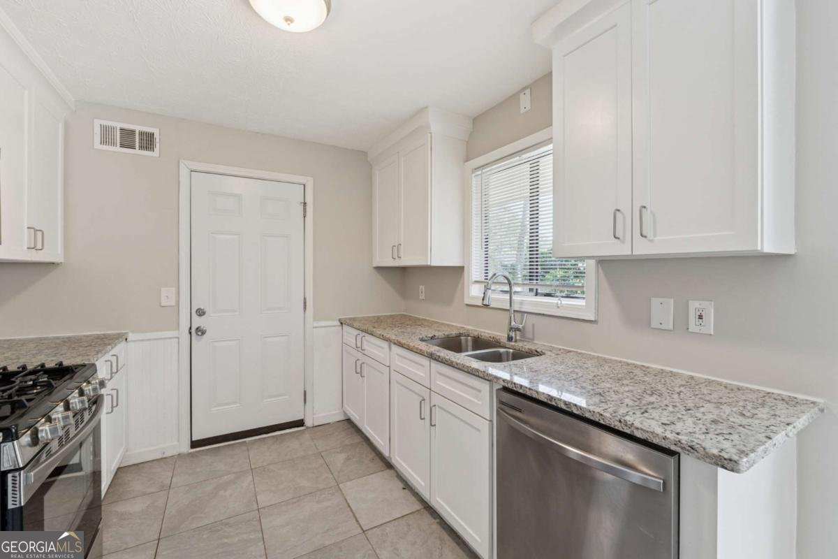 1870 Abercorn Way Snellville - 10