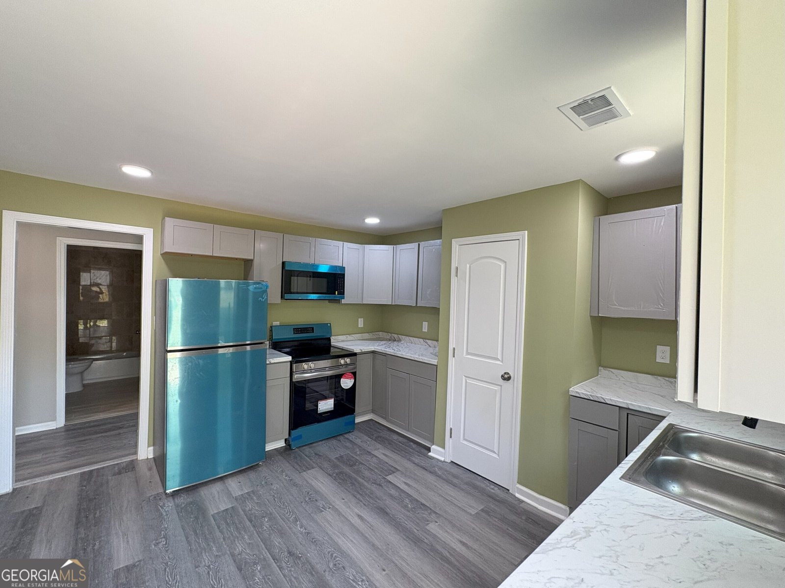 219 Lexington Avenue Griffin - 19