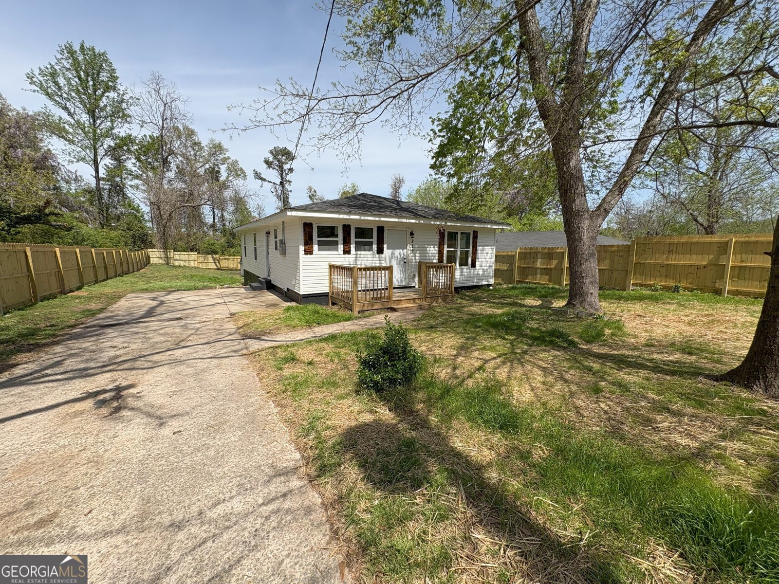 219 Lexington Avenue Griffin - 2