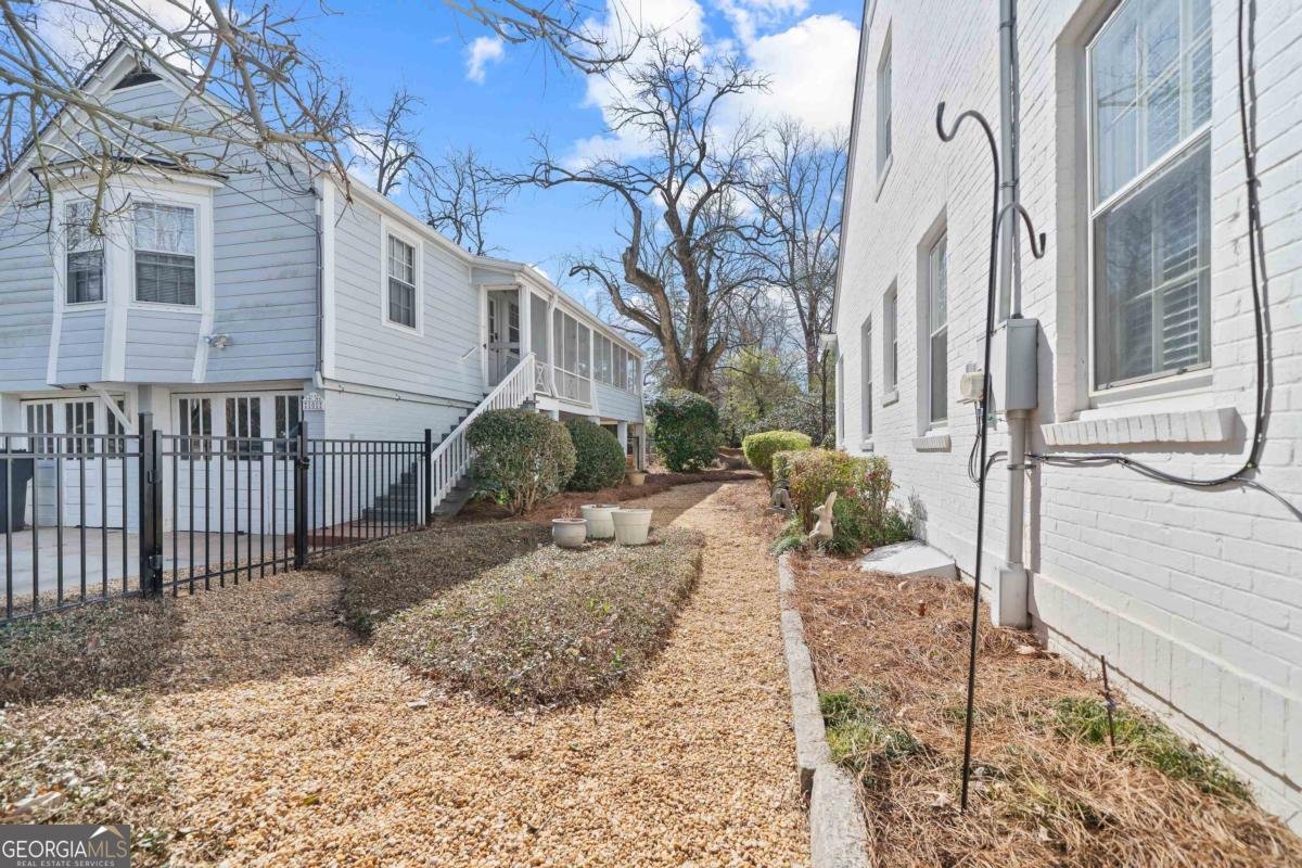 302 Main Street Greensboro - 44