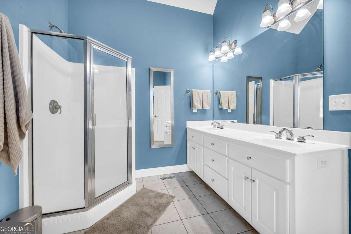 4463 Gate Drive Gainesville - 28