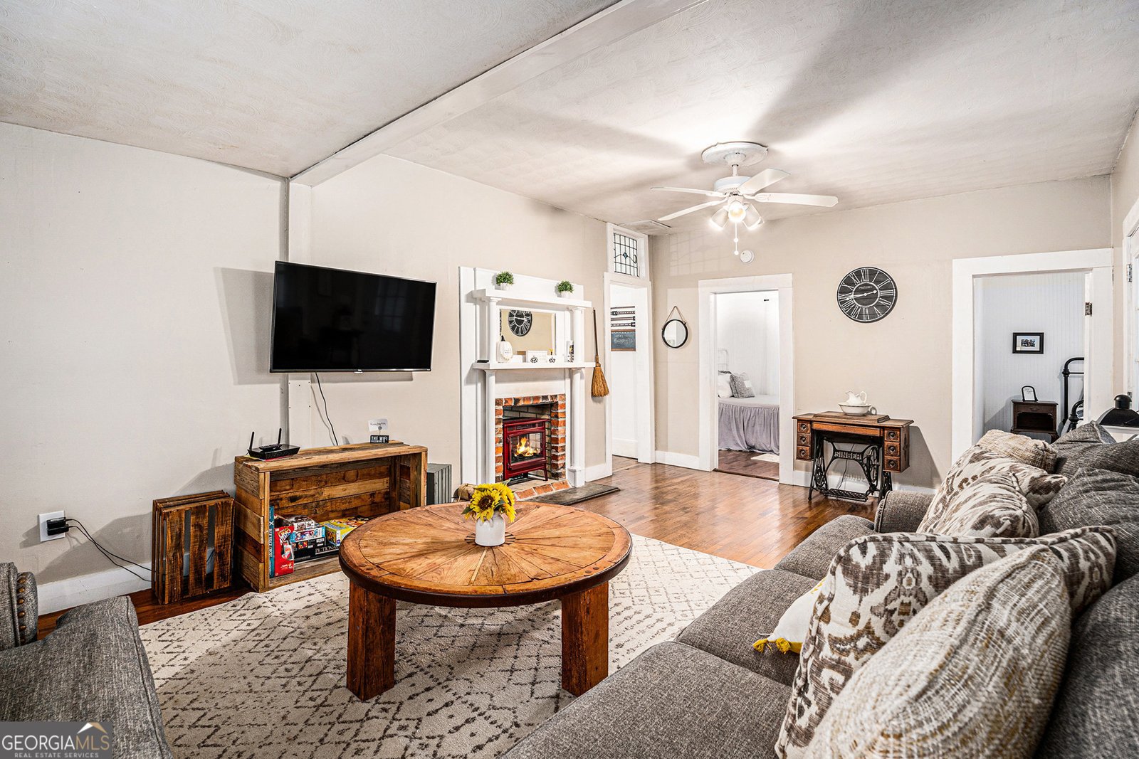 15 Bridge Street Mineral Bluff - 2