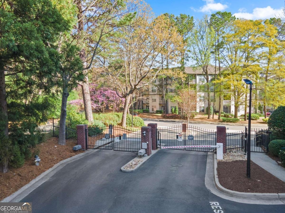 4333 Dunwoody Park Atlanta - 28