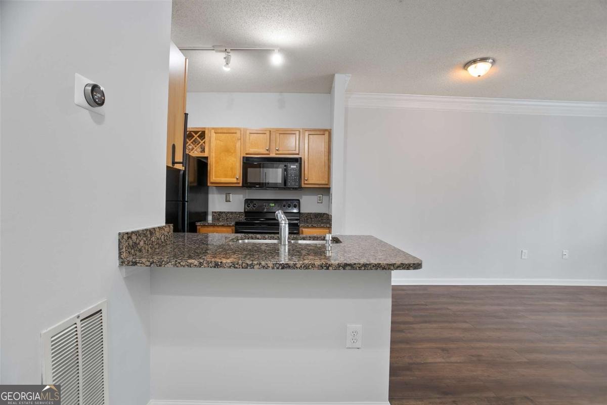 4333 Dunwoody Park Atlanta - 9