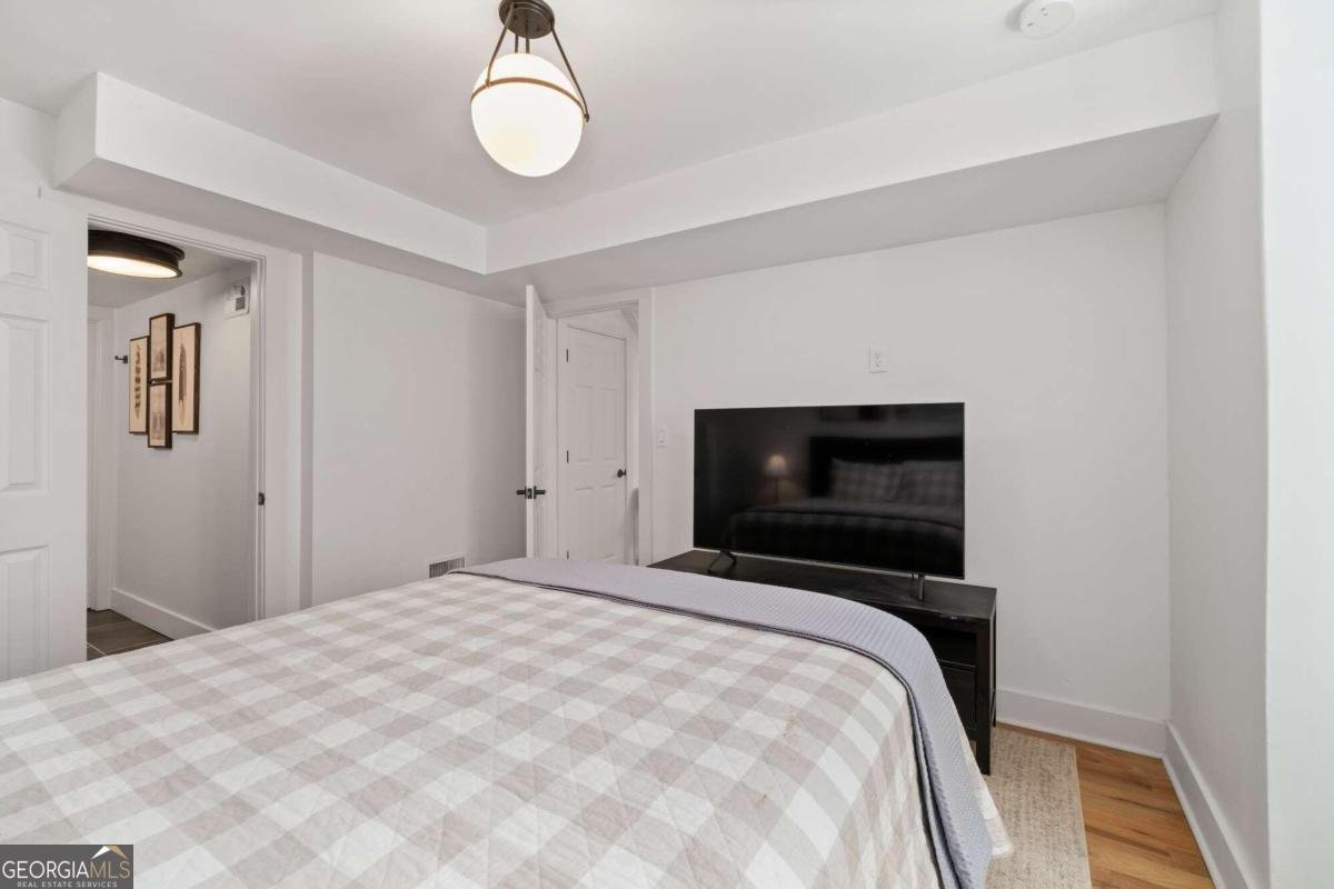 6160 Lake Lanier Heights Road Buford - 43