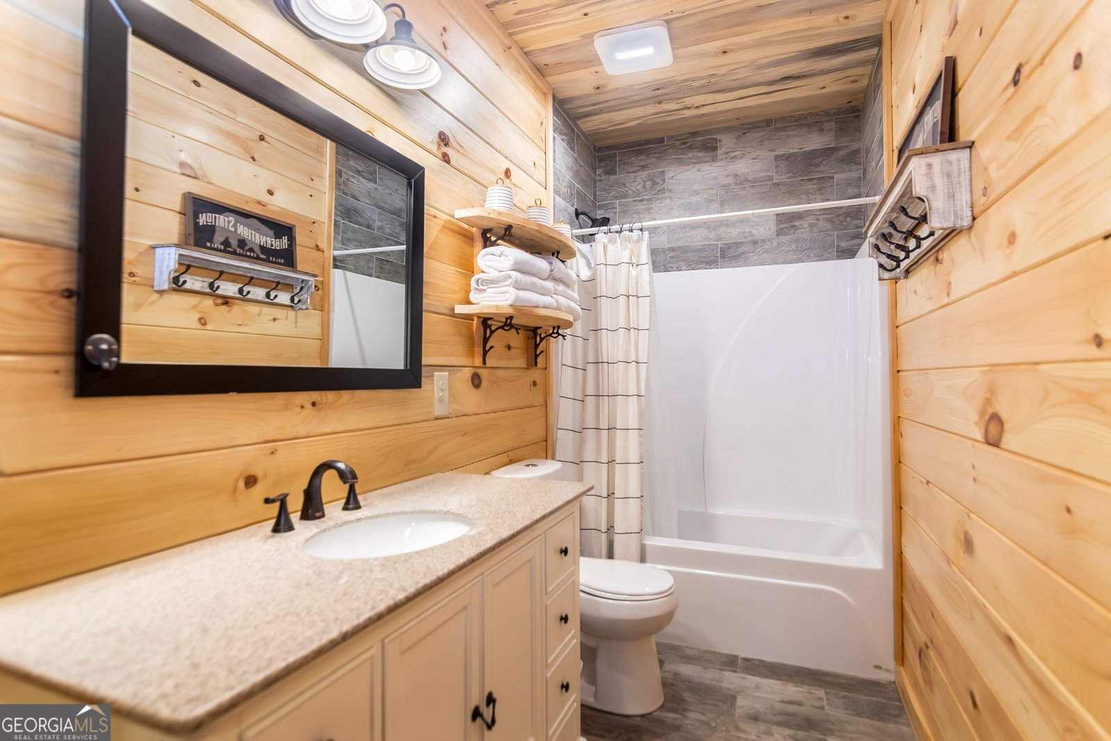 184 Rockhouse Road Cherry Log - 1