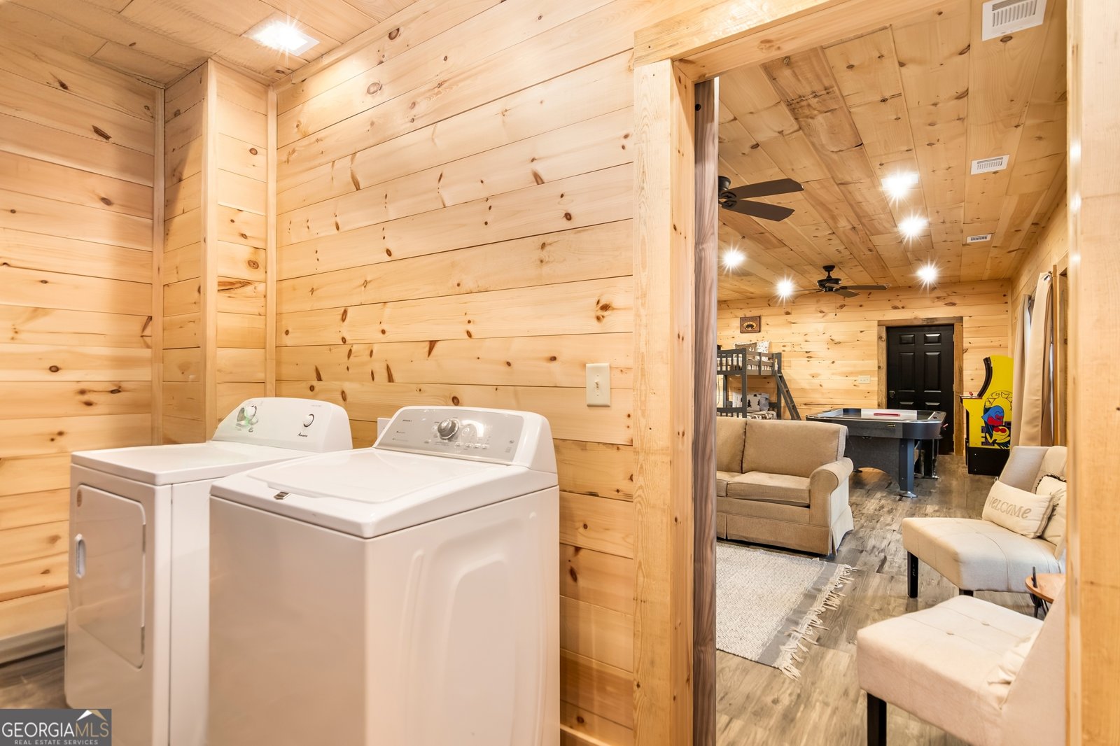 184 Rockhouse Road Cherry Log - 31