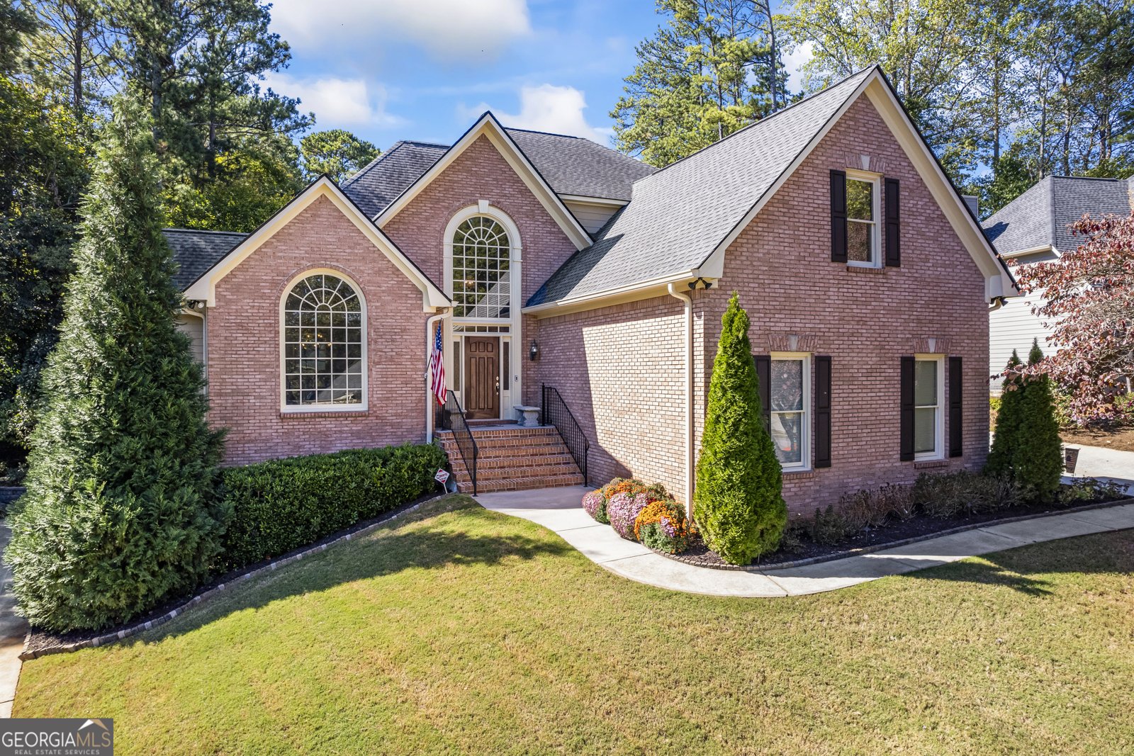 560 Hunt River Way Suwanee - 1