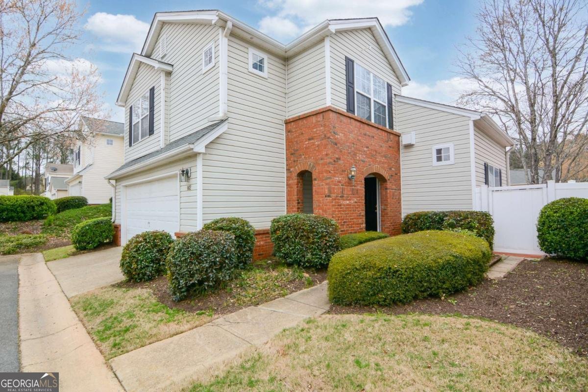 102 MANLEY Court Woodstock - 2